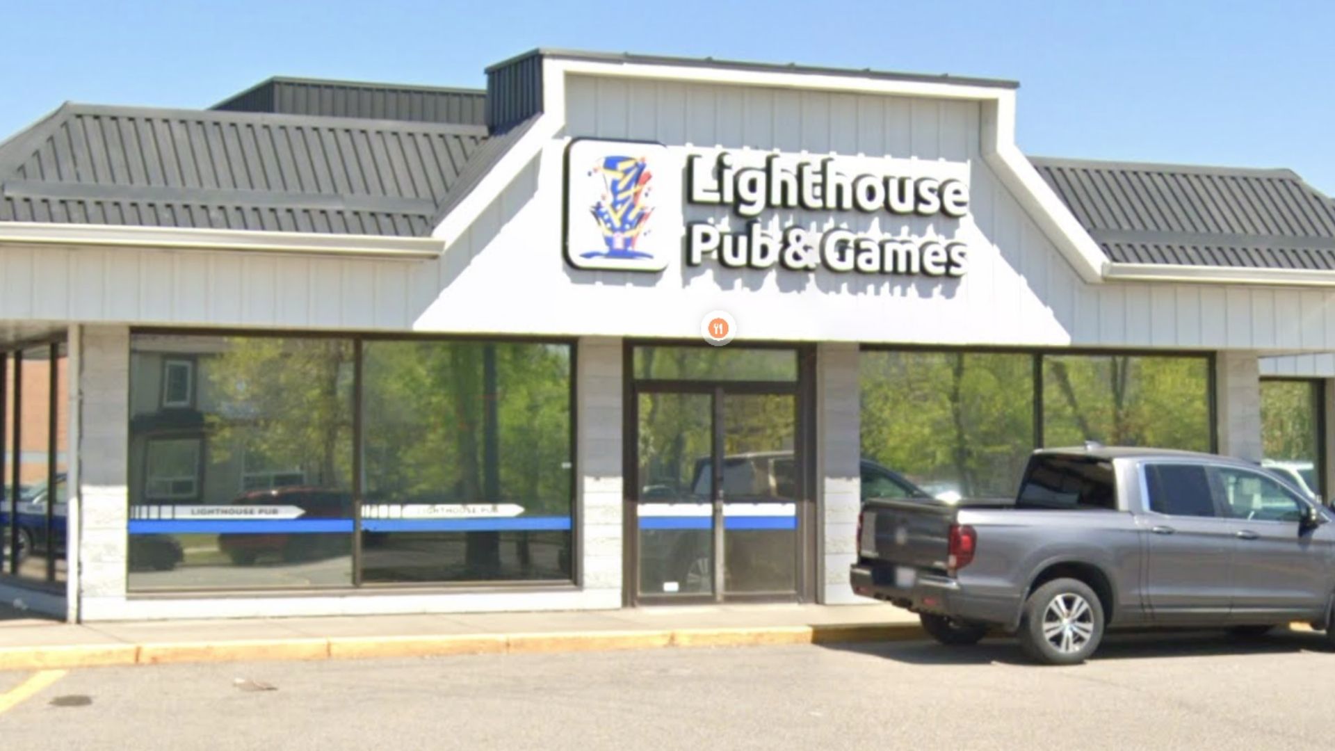 lighthouse pub and games wing night